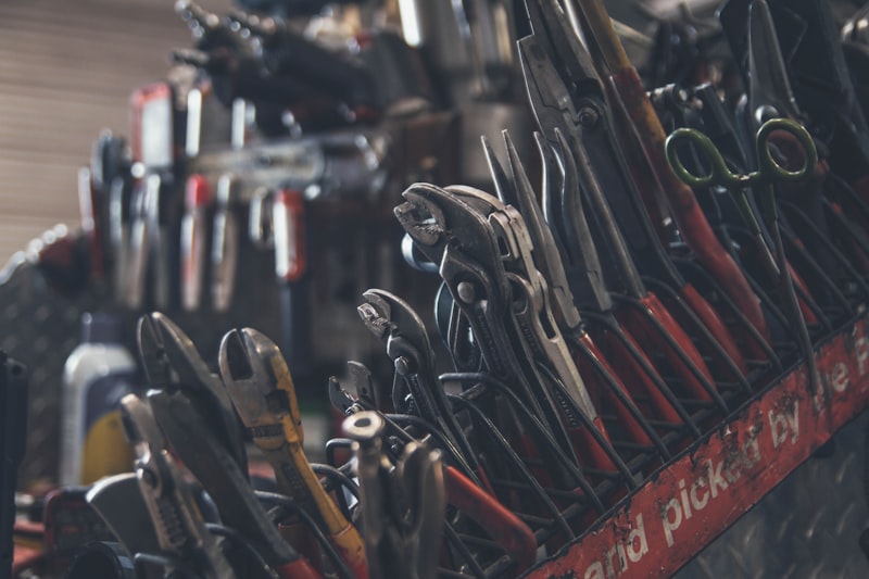 Handyman & Tool Assembly